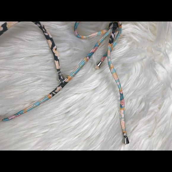 Tularosa floral triangle string bikini top small - Picture 6 of 7